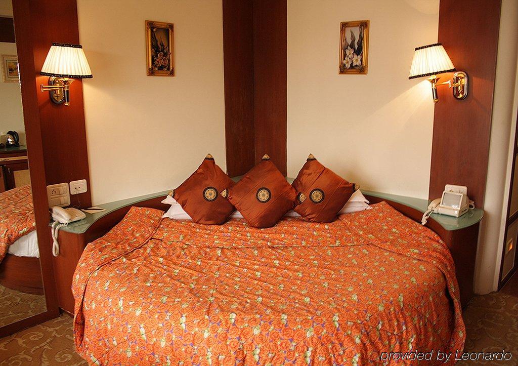 The Checkers Hotel Chennai Zimmer foto