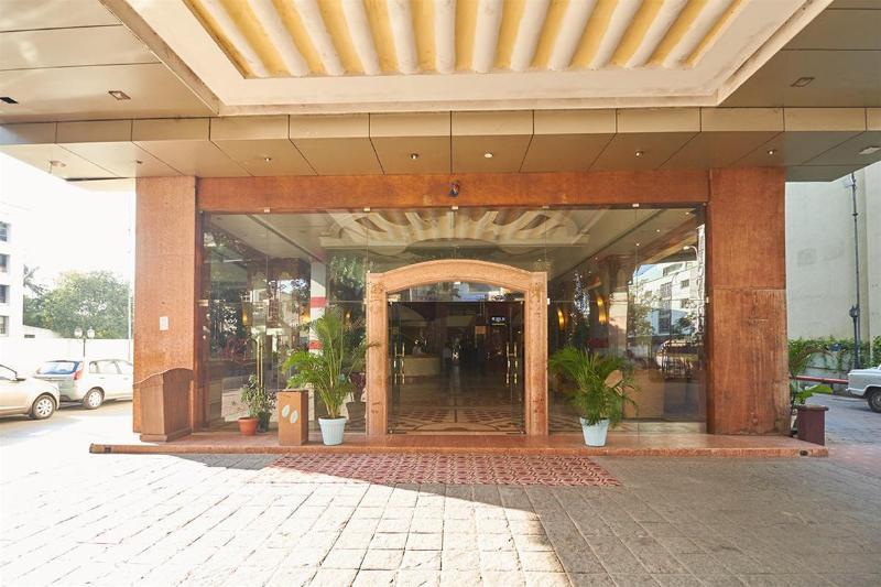 The Checkers Hotel Chennai Exterior foto