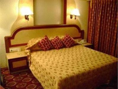 The Checkers Hotel Chennai Exterior foto